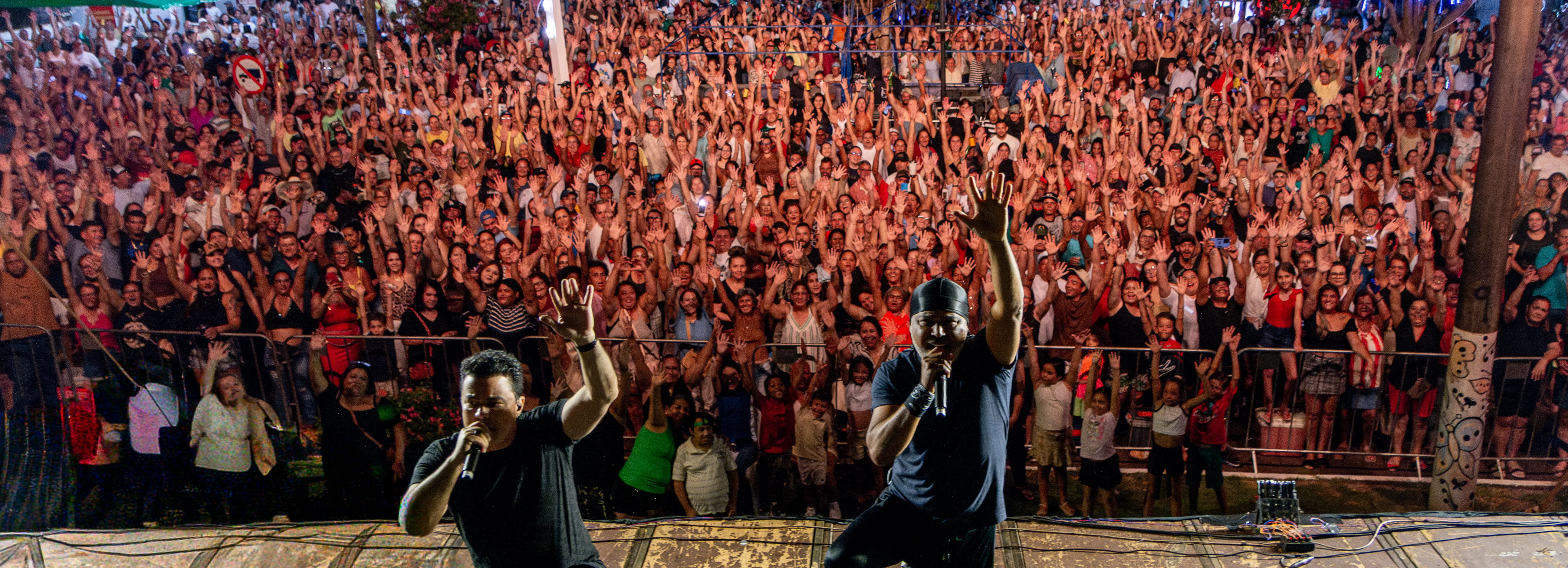PROGRAMAÇÃO DE FINAL DE ANO BATE RECORDE DE PÚBLICO E FICA NA HISTÓRIA DE FLORÍNEA
