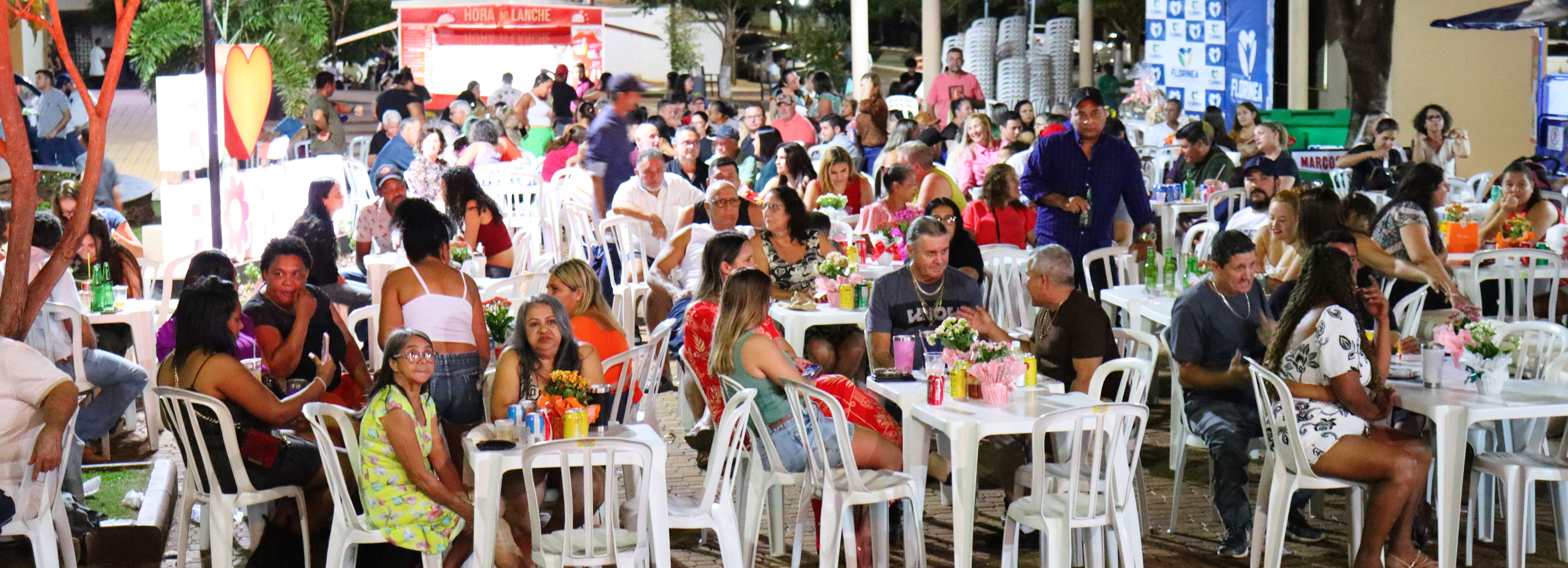 FEIRA DA LUA MOVIMENTA PRAÇA DA MATRIZ NESTE ÚLTIMO FINAL DE SEMANA EM FLORÍNEA
